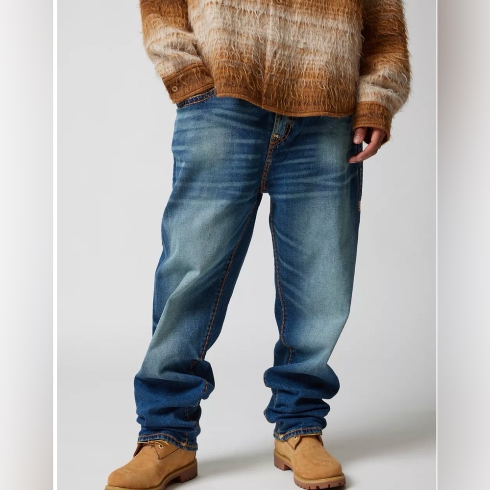 True Religion UO Exclusive Bobby Relaxed Fit Jean